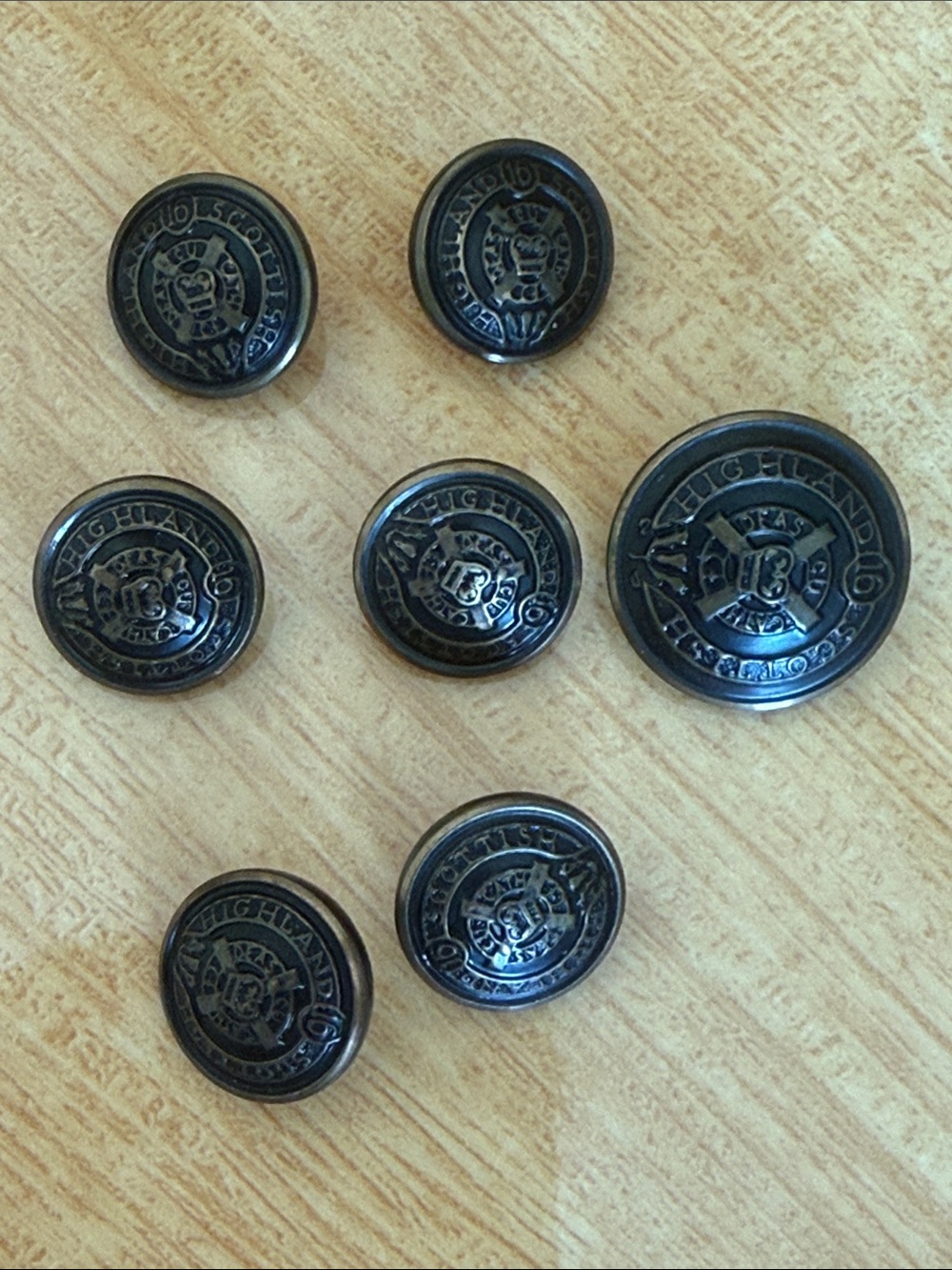SCOTTISH Highland 16th
Infantry blazer buttons - set of 7